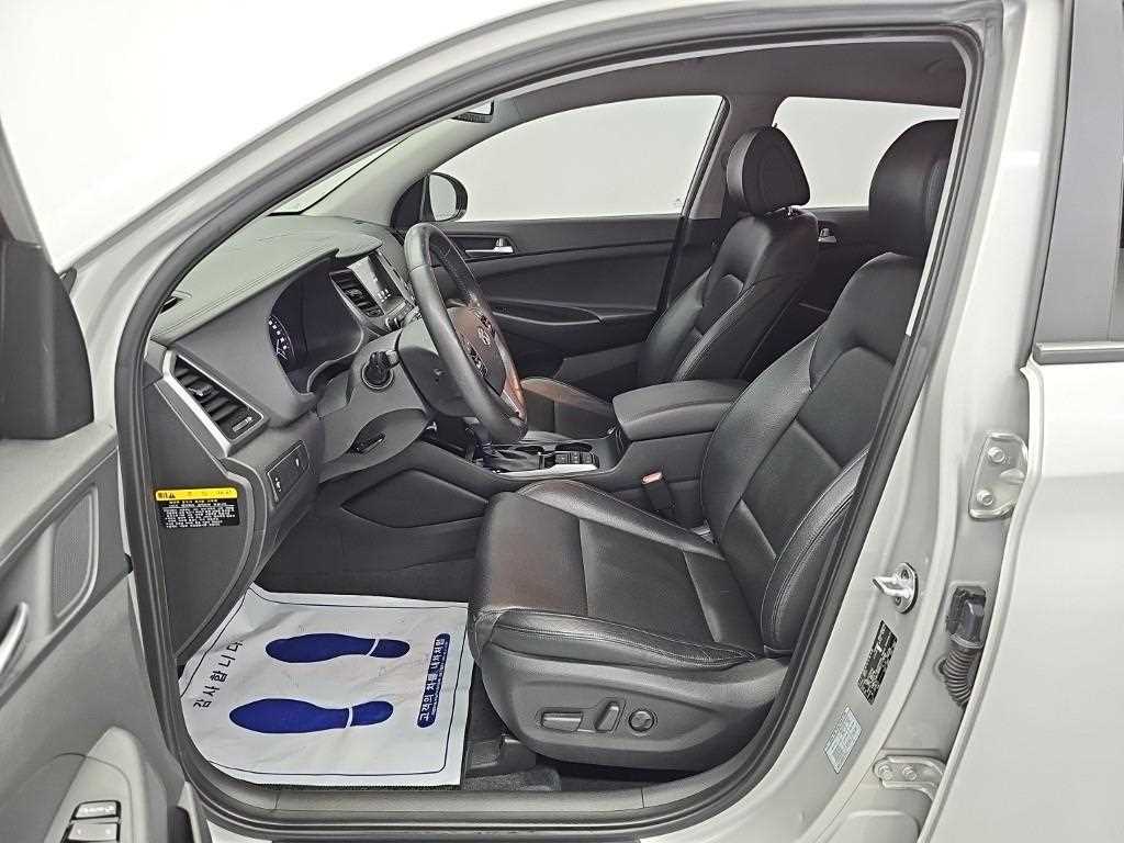 Hyundai Tucson — photo 08