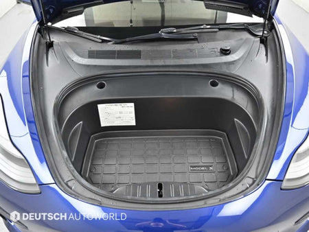 Tesla Model 3 — photo 06
