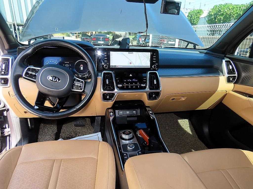 Kia Sorento — photo 07