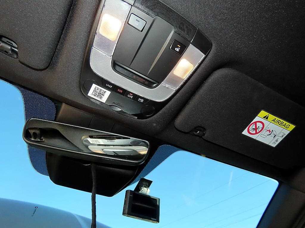 Kia Sorento — photo 14