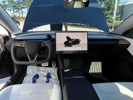 Tesla Model 3 — photo 07