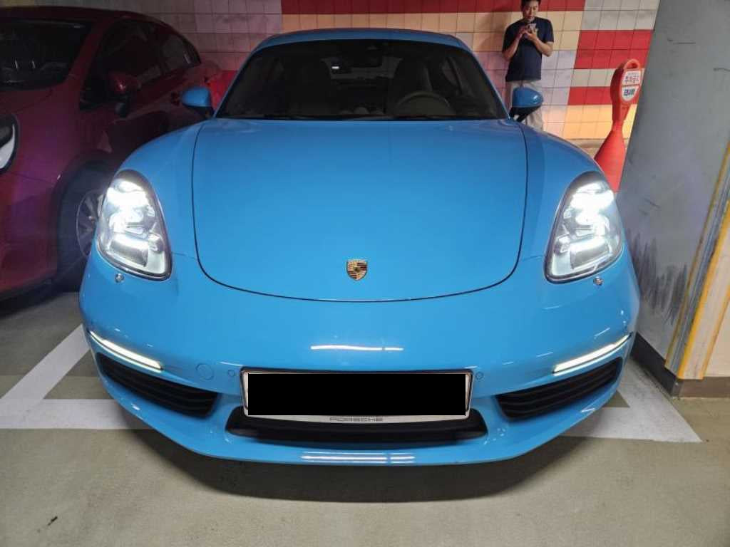 Porsche 718 — photo 01