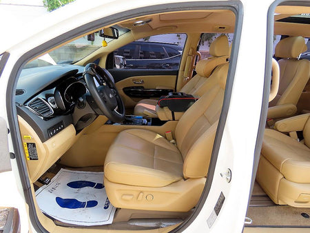 Kia Carnival — photo 05