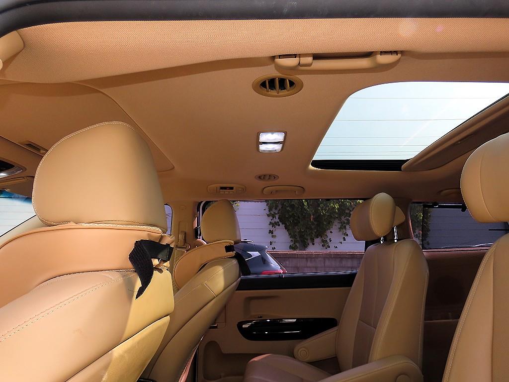 Kia Carnival — photo 15