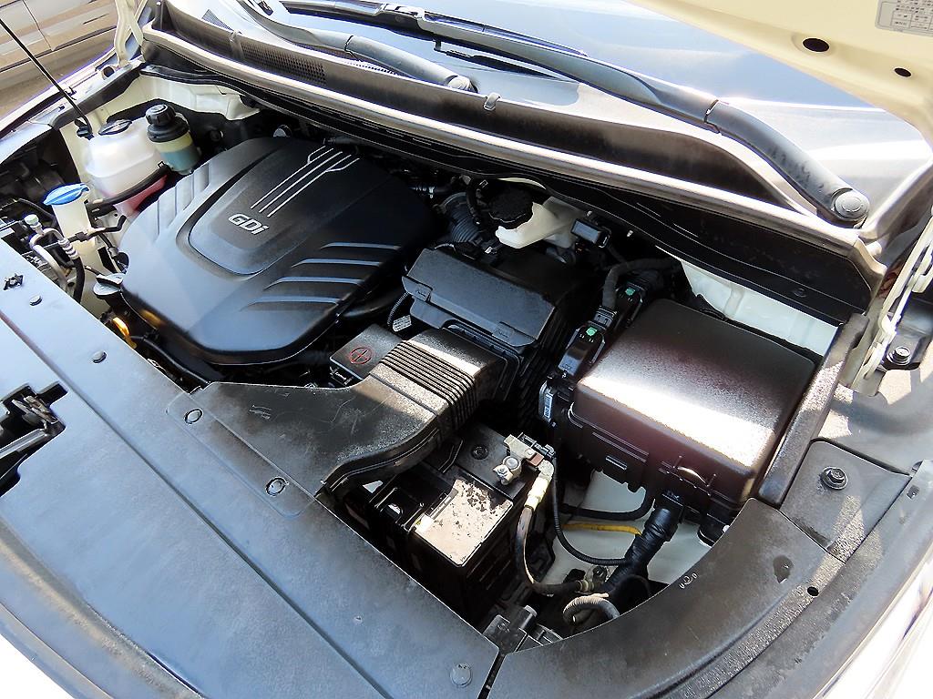 Kia Carnival — photo 19