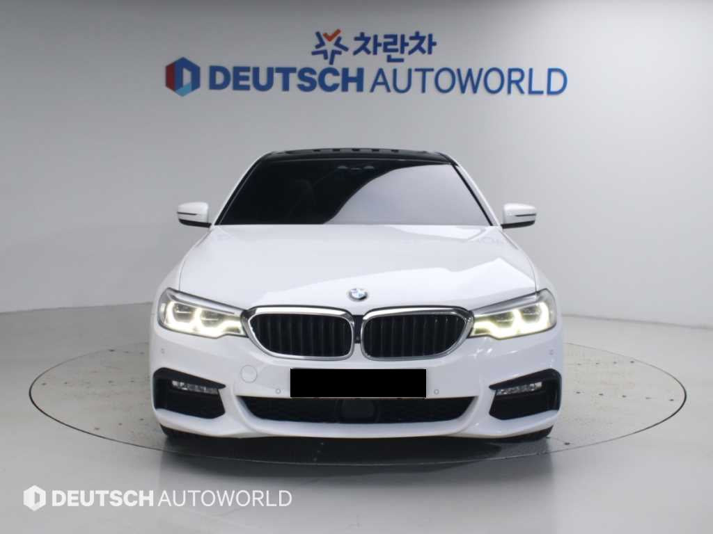 BMW 5-Series — photo 03
