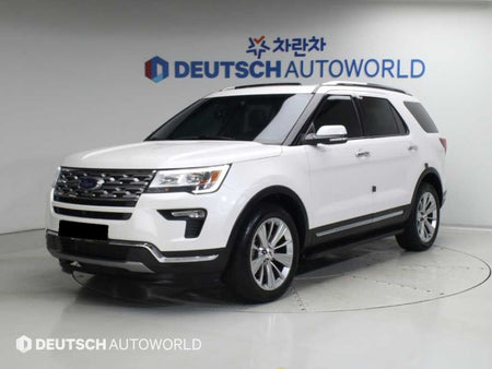 Ford Explorer — photo 01