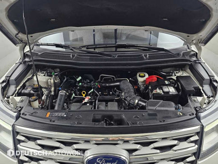 Ford Explorer — photo 06