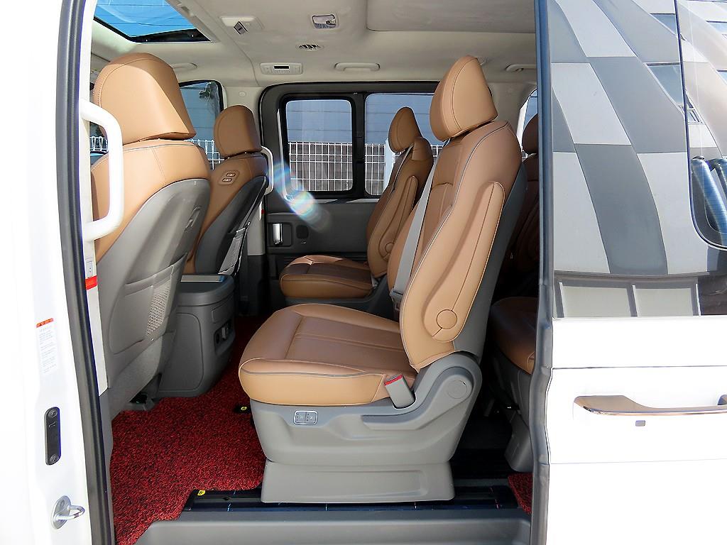 Hyundai Staria — photo 06