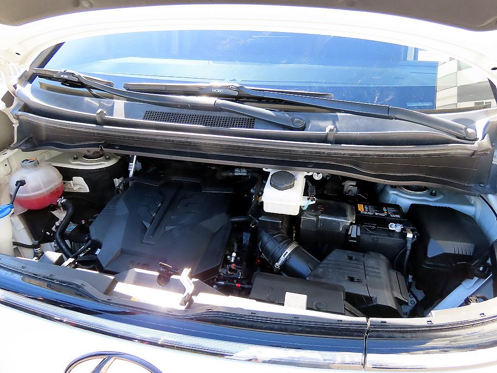 Hyundai Staria — photo 19