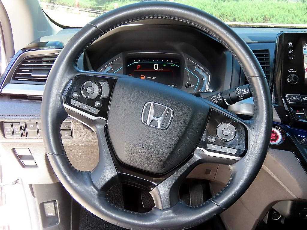 Honda Odyssey — photo 09