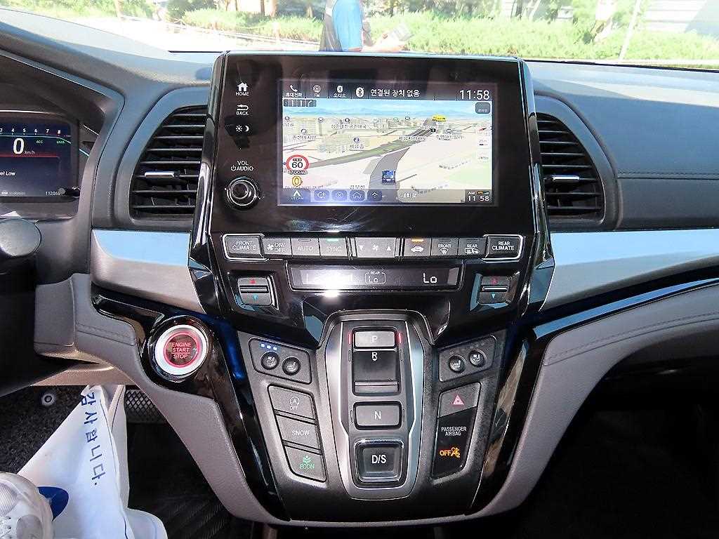 Honda Odyssey — photo 13