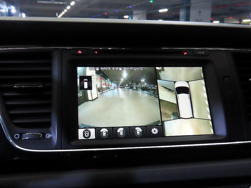Kia Carnival — photo 15