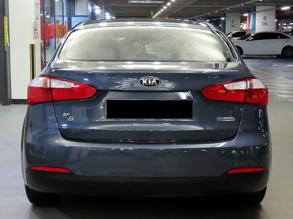 Kia K3 — photo 05