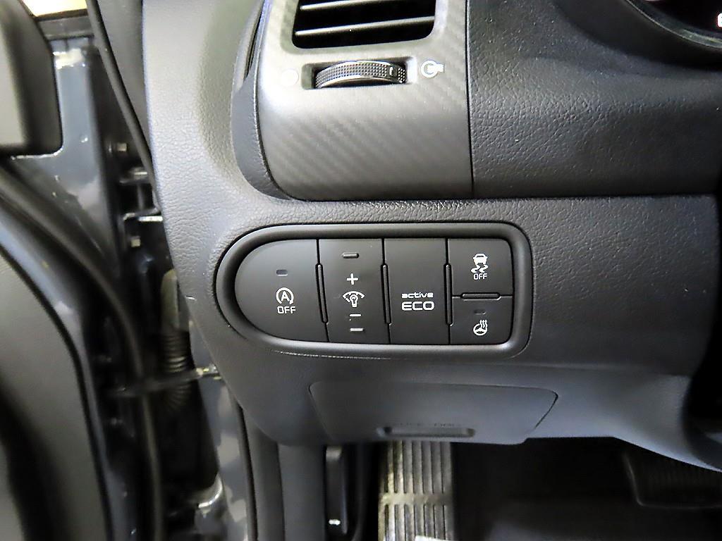 Kia K3 — photo 15