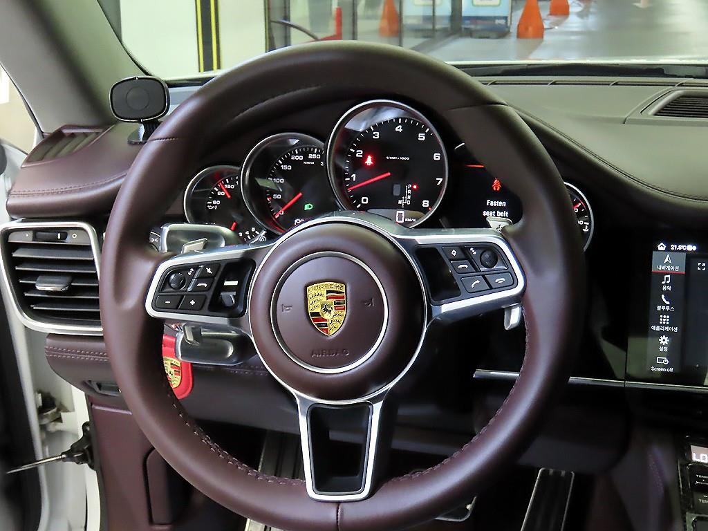 Porsche Panamera — photo 08