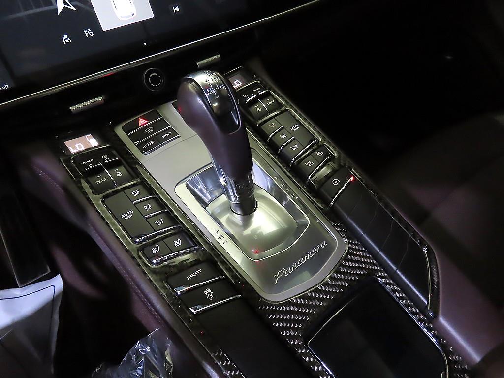 Porsche Panamera — photo 11