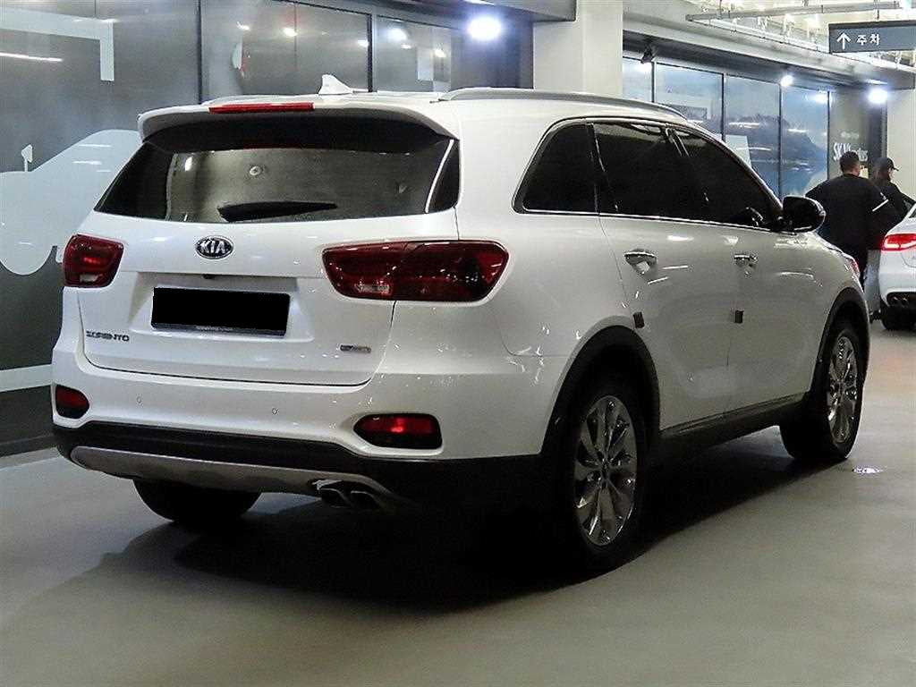 Kia Sorento — photo 04