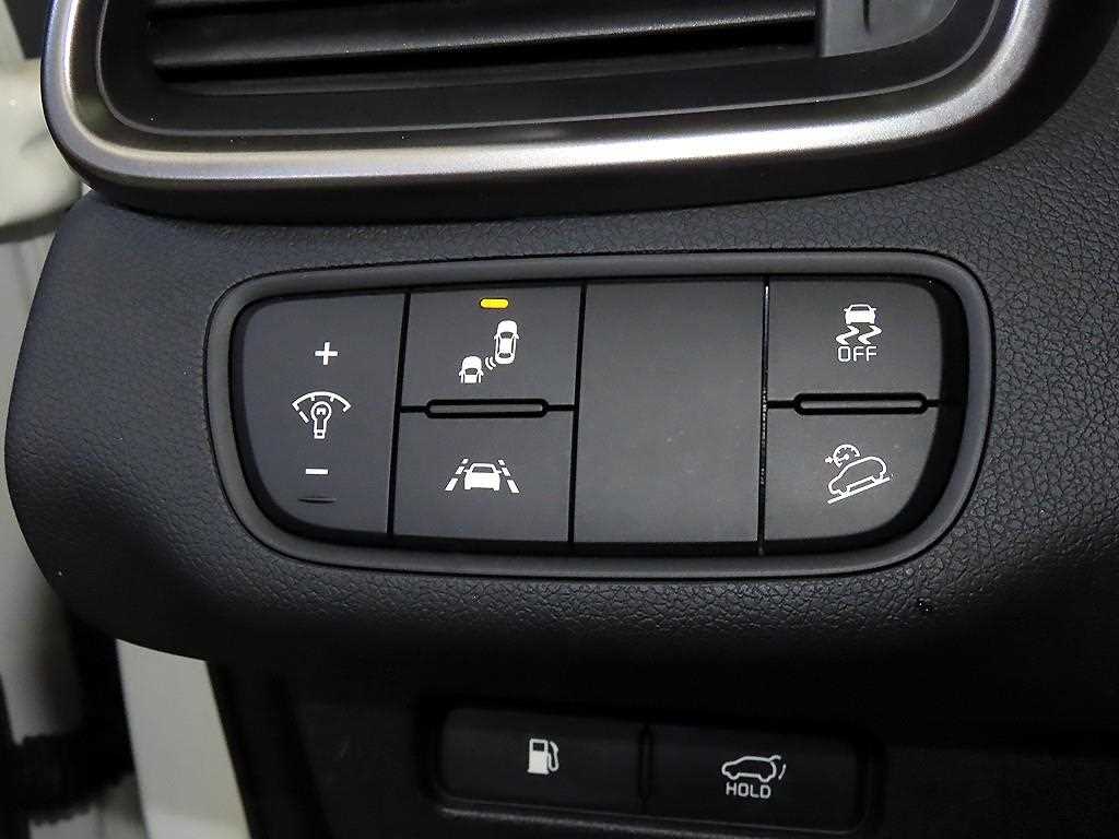 Kia Sorento — photo 14