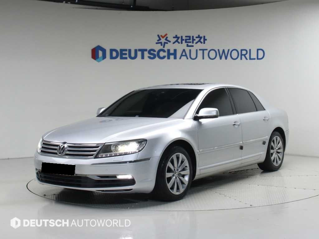 Volkswagen Phaeton — photo 01