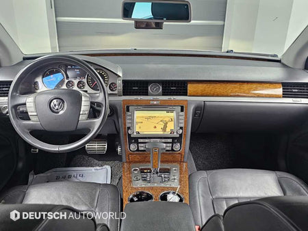 Volkswagen Phaeton — photo 07