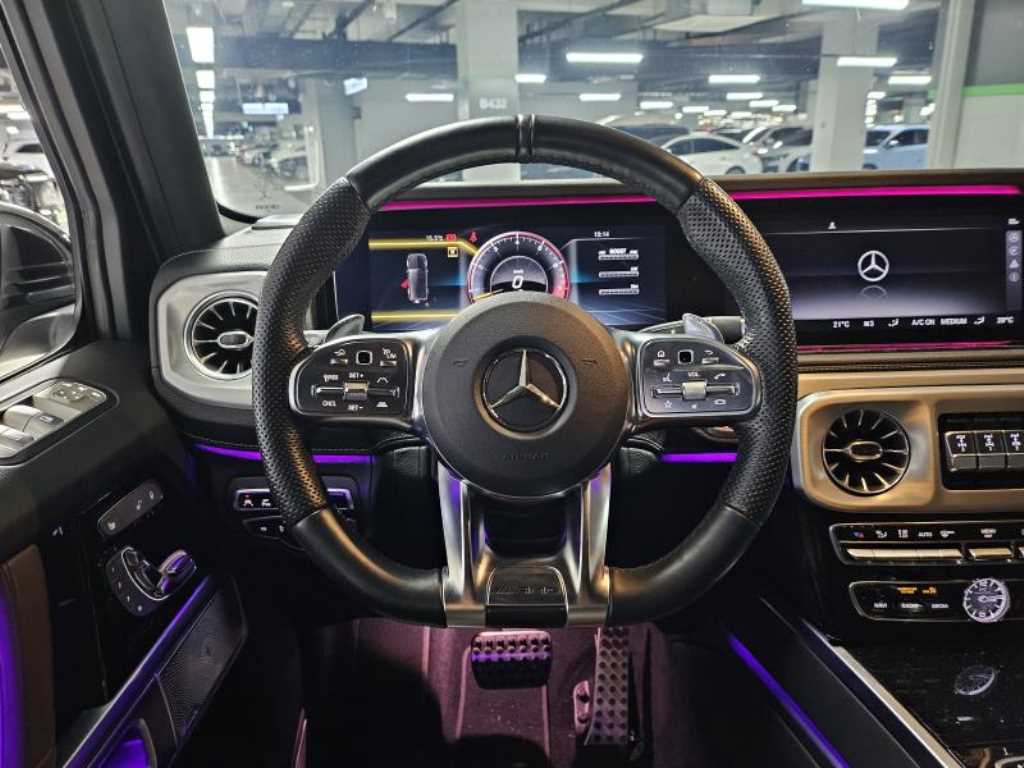 Mercedes-Benz G-Class — photo 08