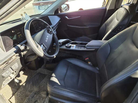 Kia EV6 — photo 11
