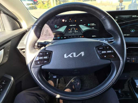 Kia EV6 — photo 14