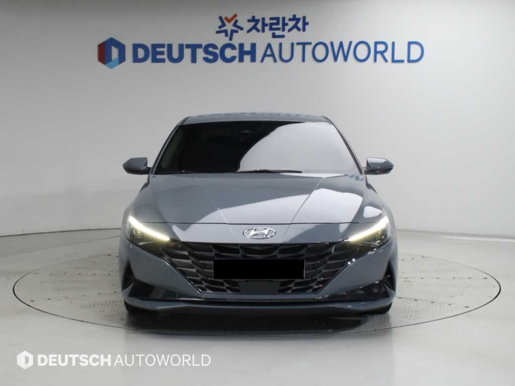 Hyundai Avante — photo 02