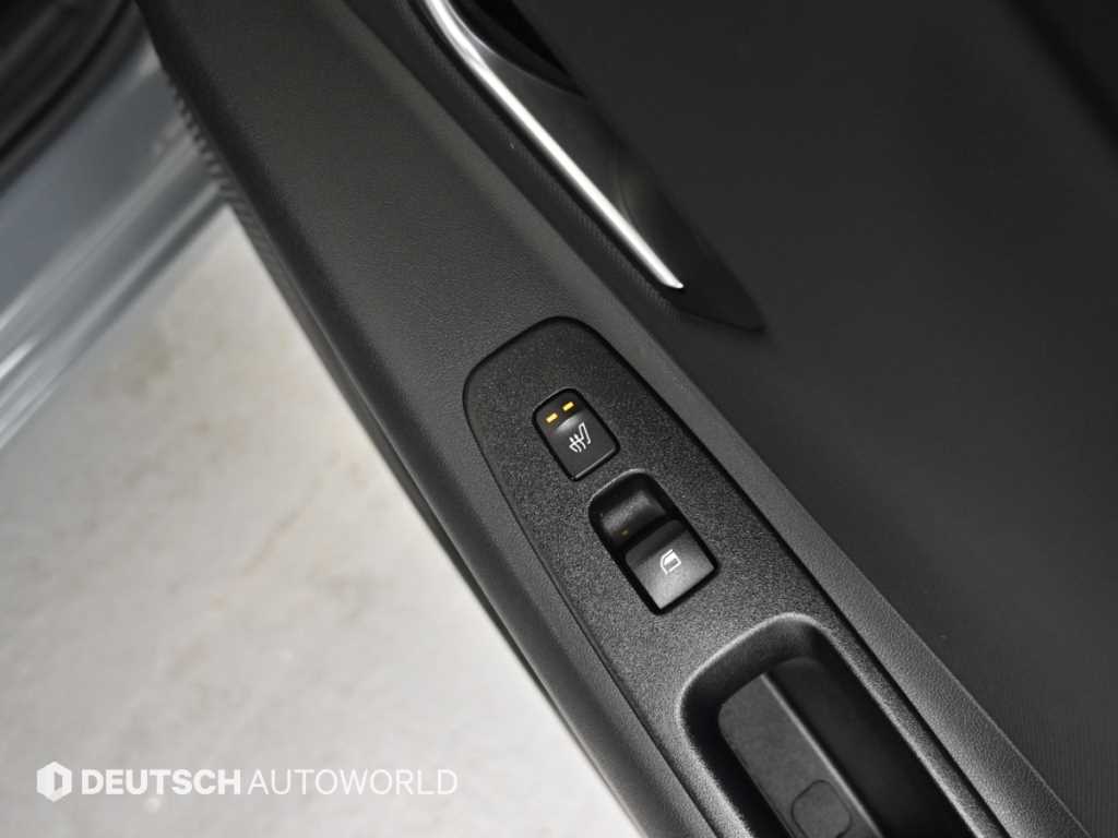 Hyundai Avante — photo 16