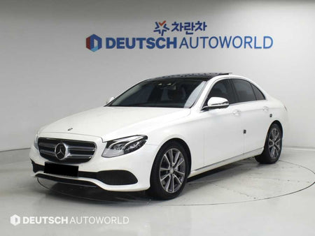 Mercedes-Benz E-Class — photo 01