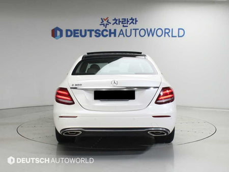 Mercedes-Benz E-Class — photo 04