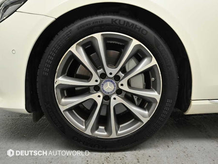 Mercedes-Benz E-Class — photo 05