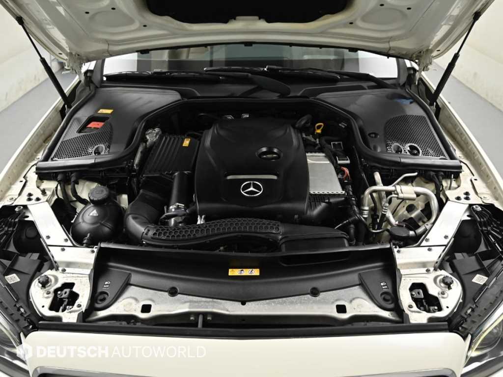 Mercedes-Benz E-Class — photo 06