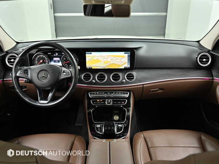 Mercedes-Benz E-Class — photo 07