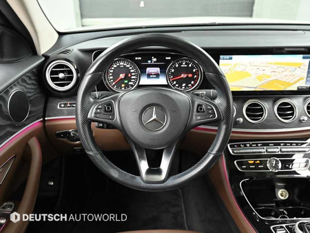 Mercedes-Benz E-Class — photo 13