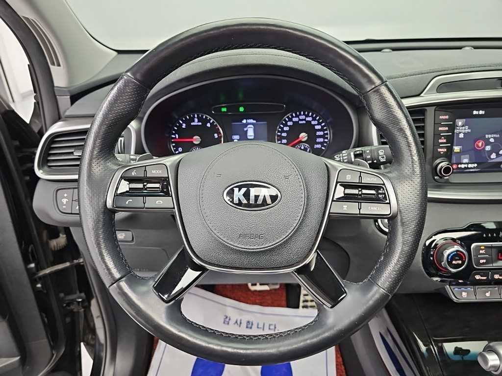 Kia Sorento — photo 09