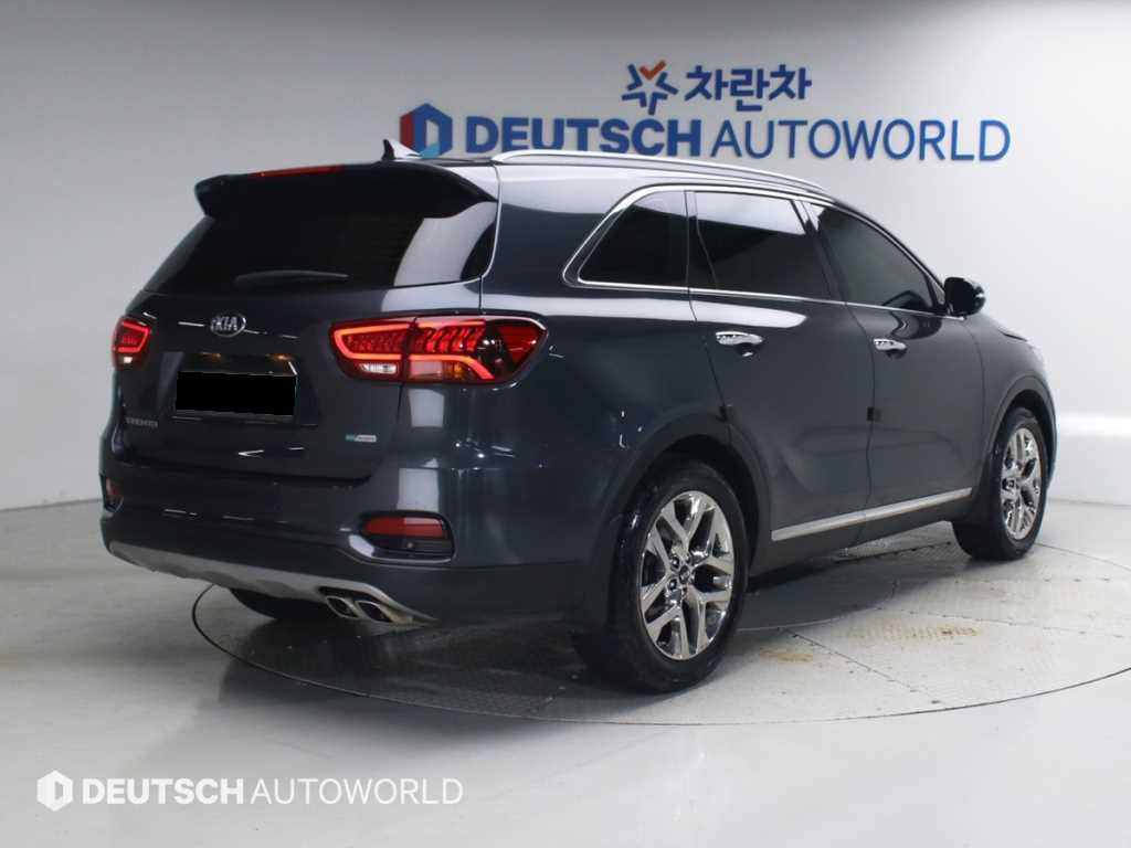 Kia Sorento — photo 04