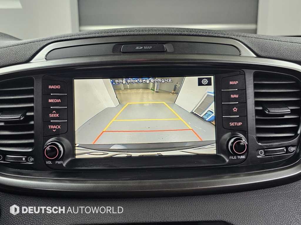 Kia Sorento — photo 15