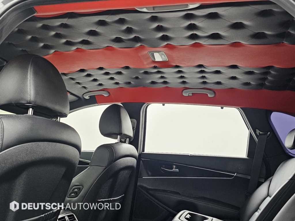 Kia Sorento — photo 18