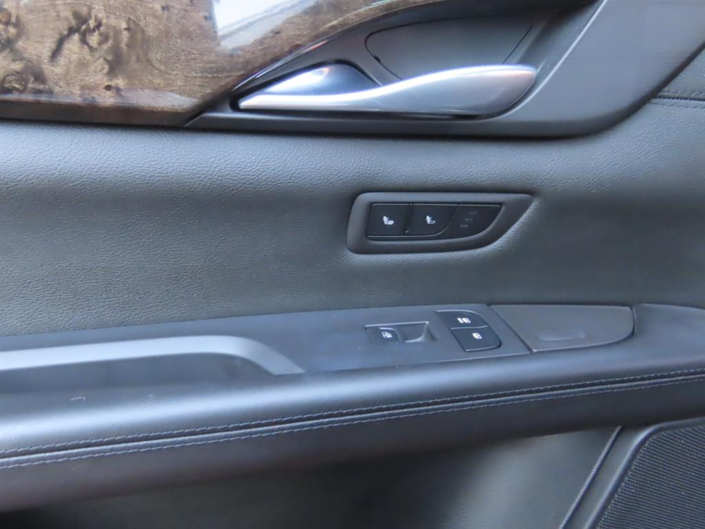 Cadillac CT6 — photo 07