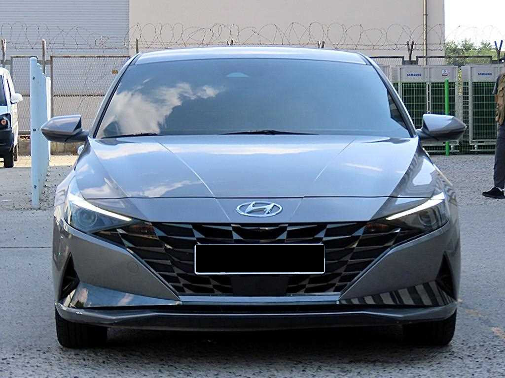 Hyundai Avante — photo 01