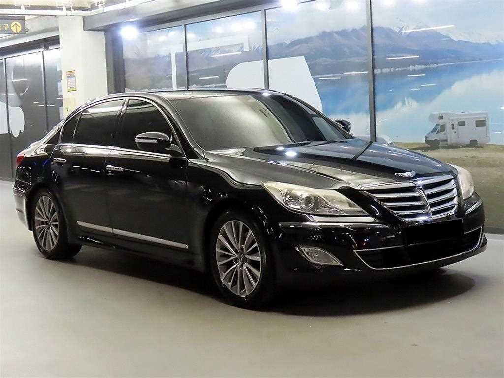Hyundai Genesis — photo 01