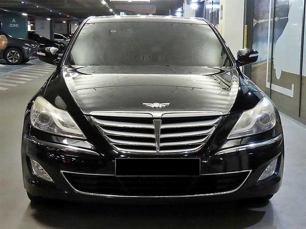 Hyundai Genesis — photo 02