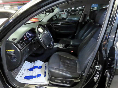 Hyundai Genesis — photo 06