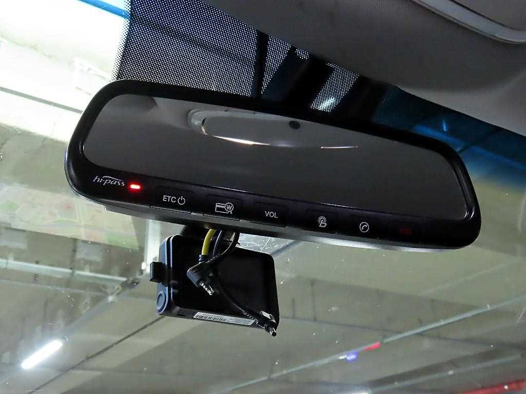 Hyundai Genesis — photo 14