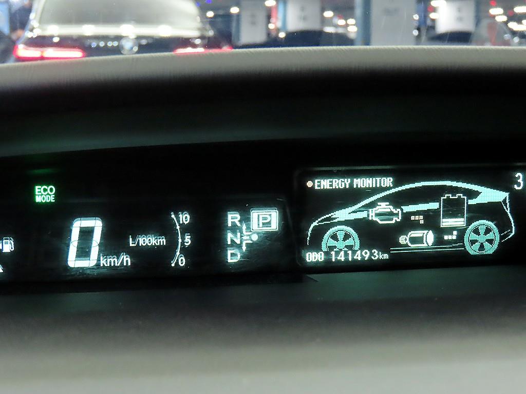 Toyota Prius — photo 09