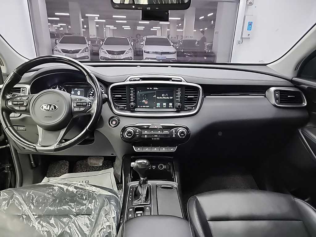 Kia Sorento — photo 07
