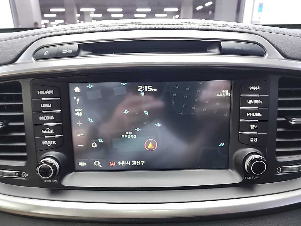 Kia Sorento — photo 16