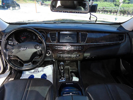 Kia K9 — photo 07